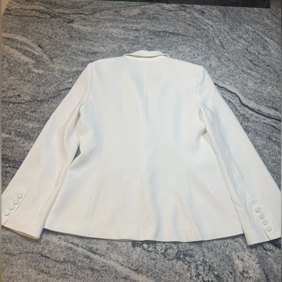 Cinq à Sept Kloe Braided White Blazer - Picture 9 of 10